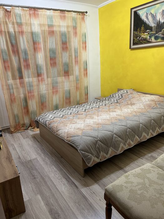 Vand apartament Bocsa Romana