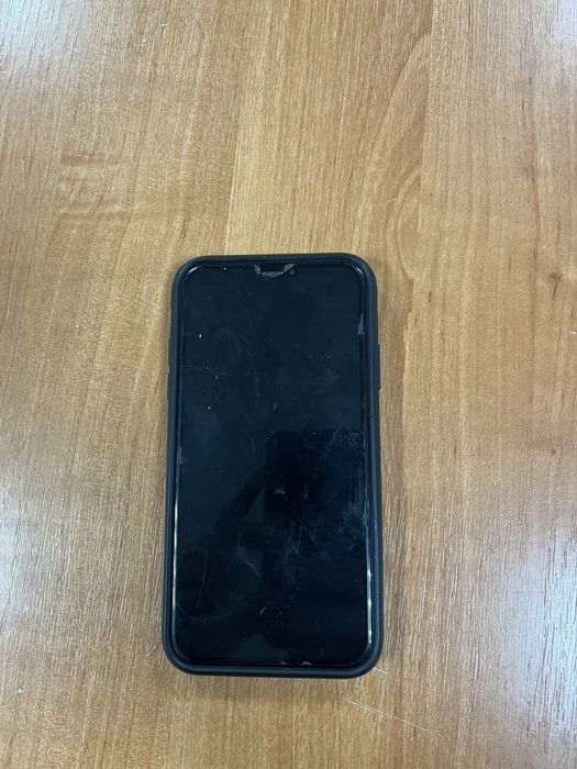 Айфон 11 срочно сатам