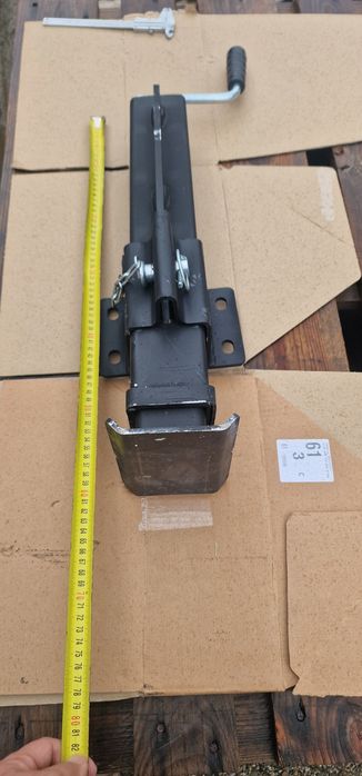 Picior sprijin remorca agricola 7 tone pret 750 lei se poate trimite p