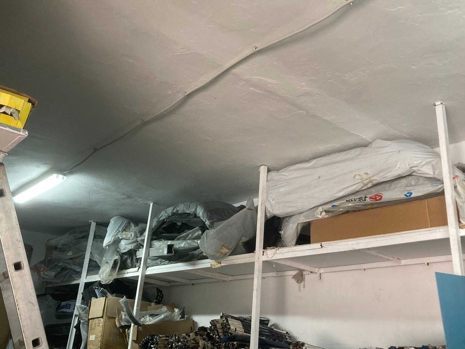 Разпродажба на склад за авточасти. Светлини и едрагабаритни части.