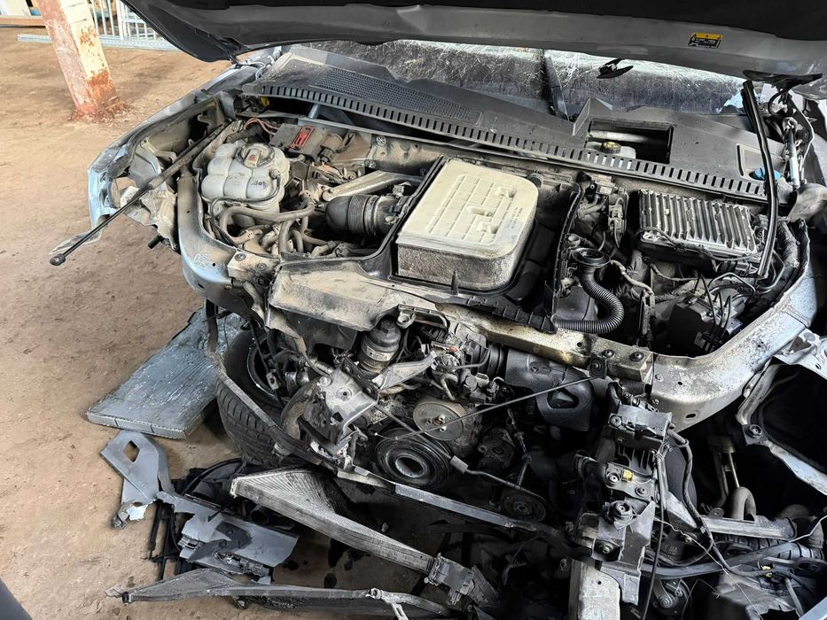 Volkswagen Touareg avariat