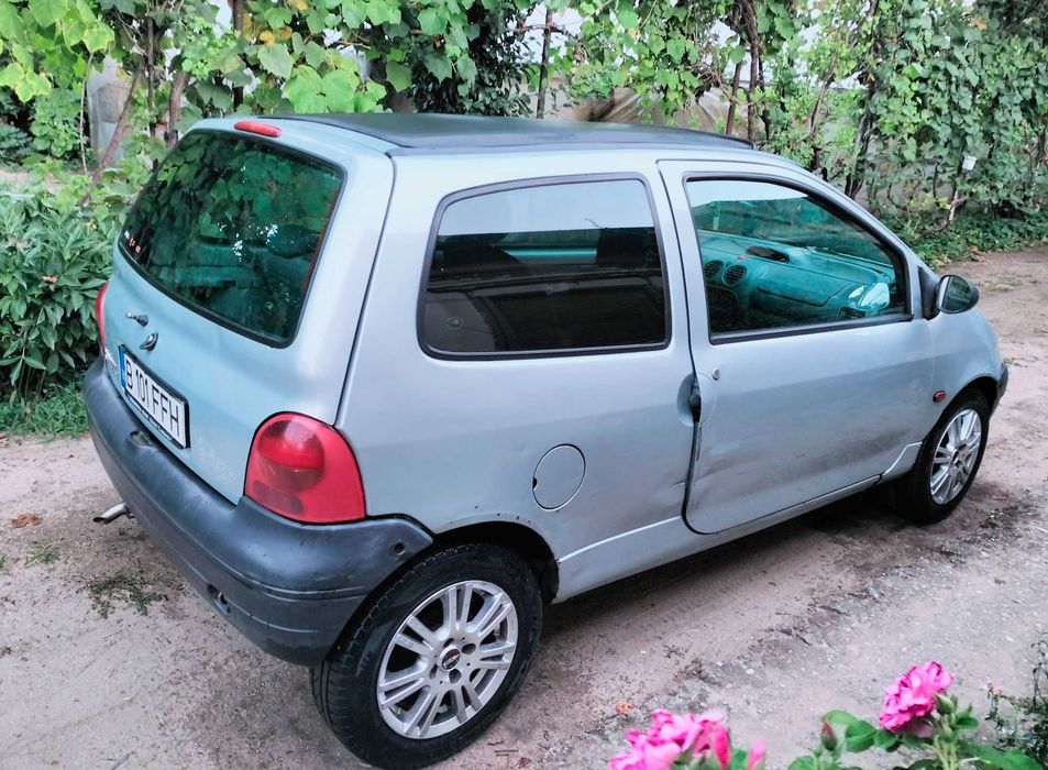 Renault Twingo 1.2 benzină trapă panoramică mașină economică consum redus ideală pentru oraș schimb auto + ofer diferență, preț negociabil, 0740616525