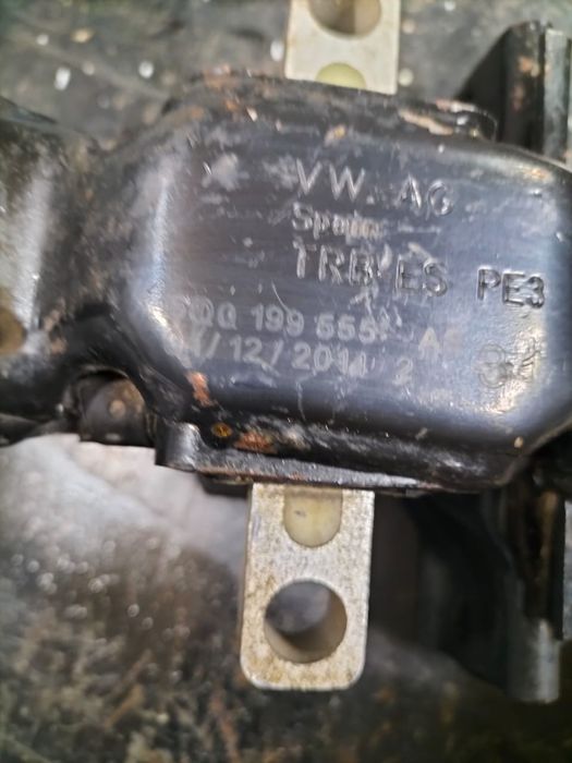 Подушка КПП шкода рапид.