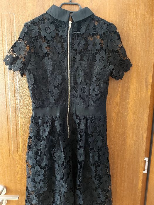 Черна елегантна рокля