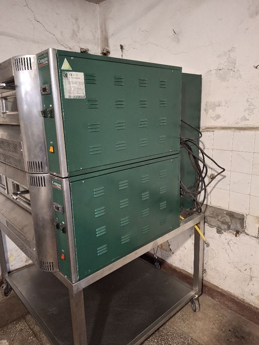 Пицарка/ фурна за пица на газ CUPPONE