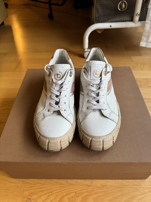 Sneakers Bugatti Leather – Detalii Aurii și Rose Gold