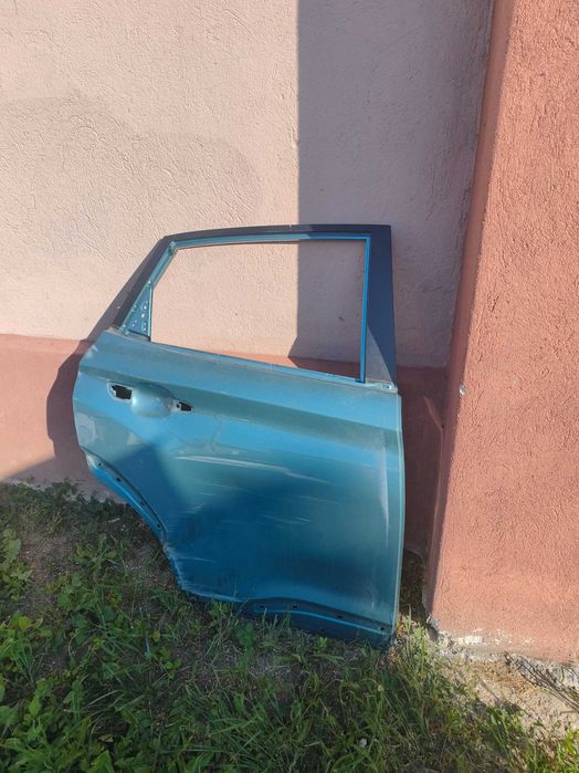 задна дясна врата Кона