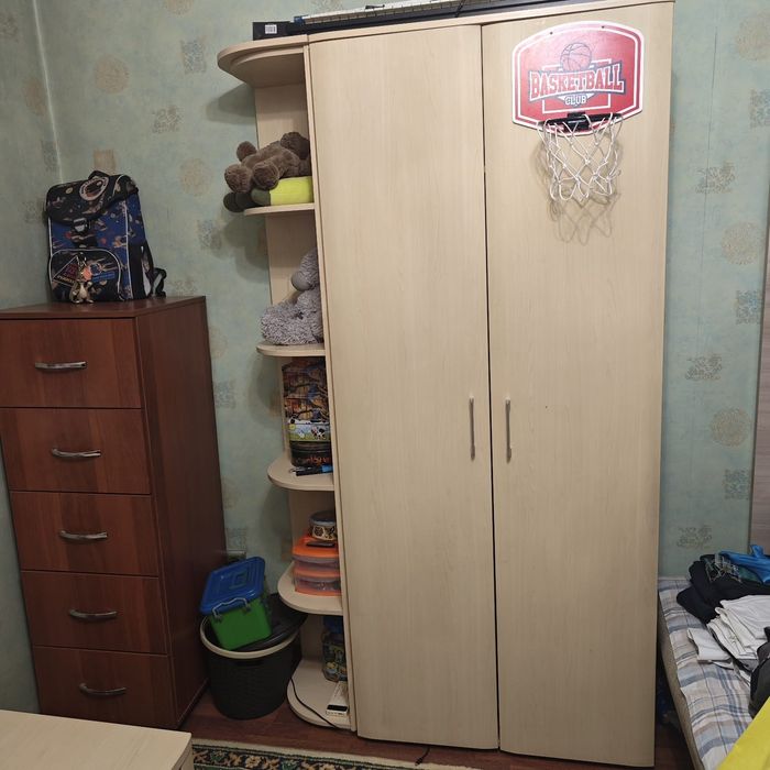 Продам детскую мебель шкаф и тумба