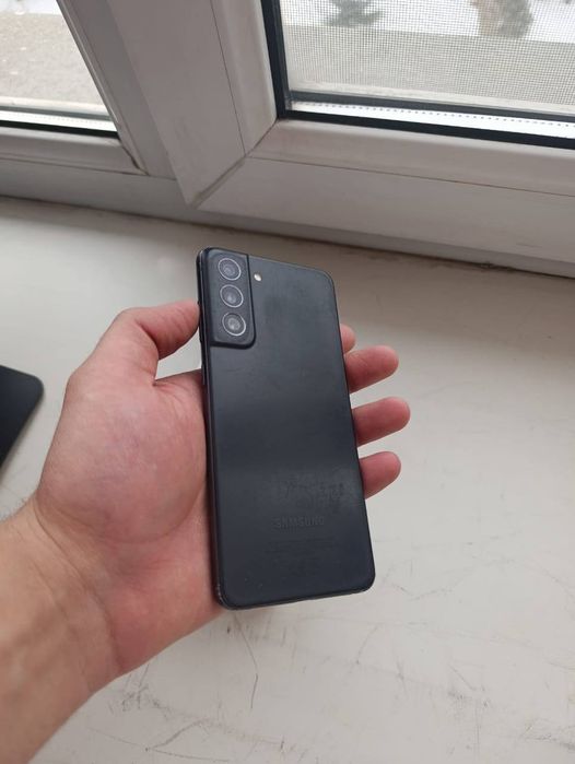 Samsung s21 fe 256gb  на запчасти