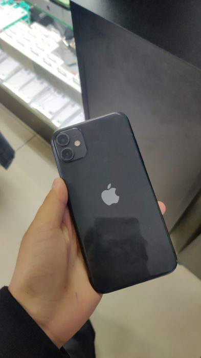 Apple 11 в хорошем состоянии