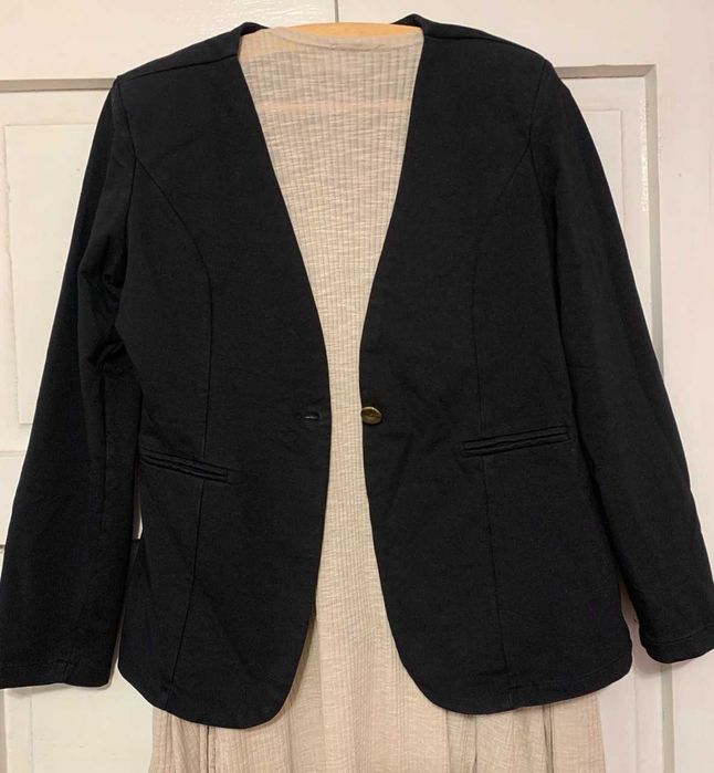 Голямо намаление на Дамски дрехи M-L, XL, всяко е с цена