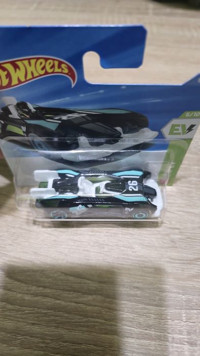 Hotwheels TH ( TreasureHunt) și rare.