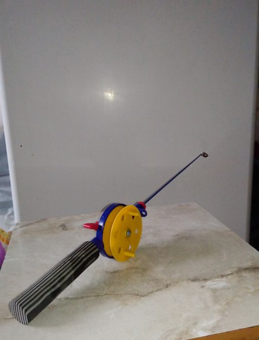 Продам зимняя удочка одна