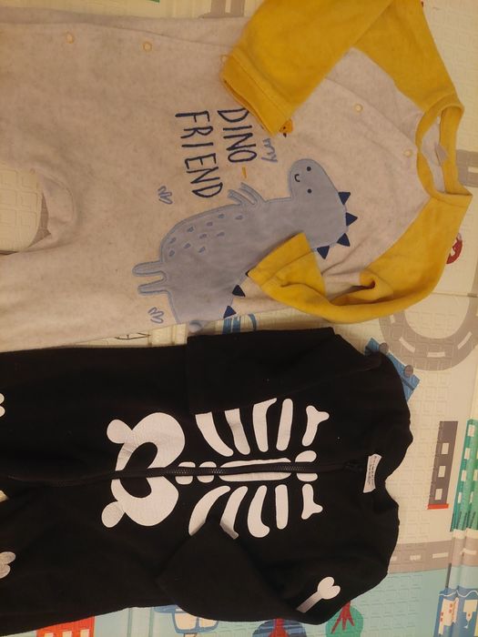 Lot 2 salopete grosute cu botos