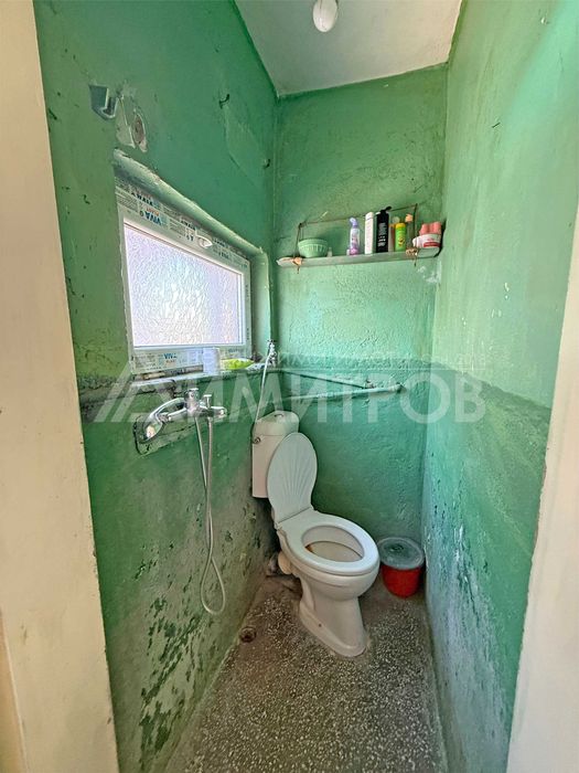 Продава се Къща в Нови пазар - 62 кв.м за 1049 €/кв.м - Снимка #19