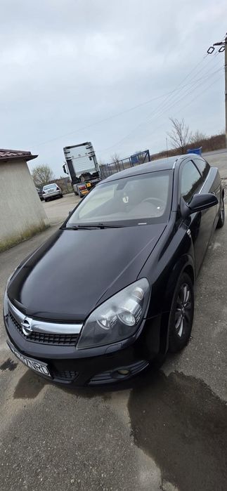 Vând Opel Astra H GTC, 2011