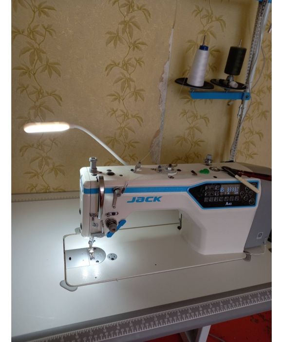 Лампа для освещения