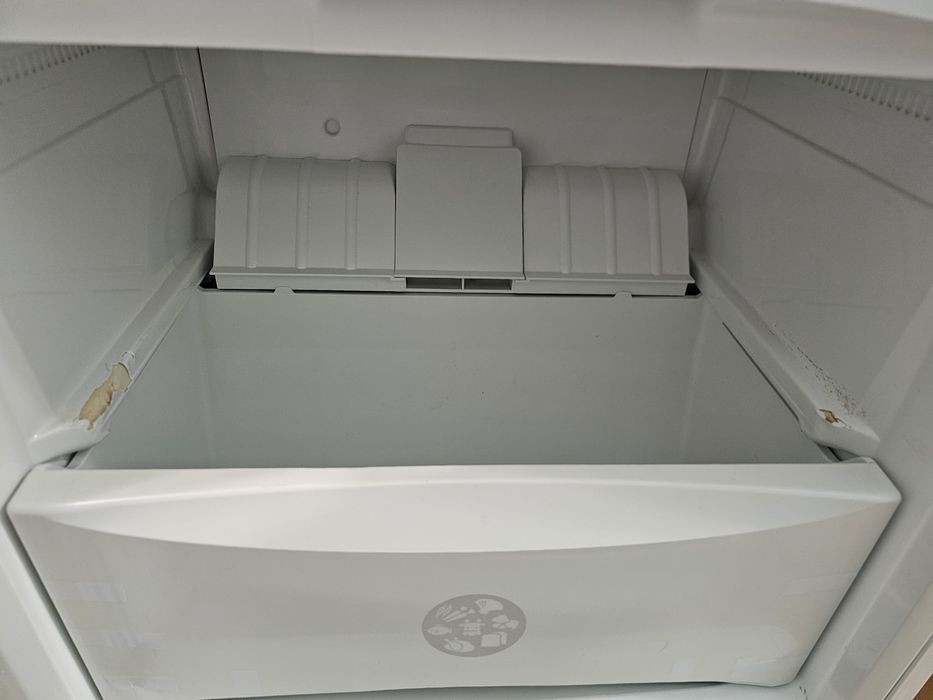Холодильник LG продам