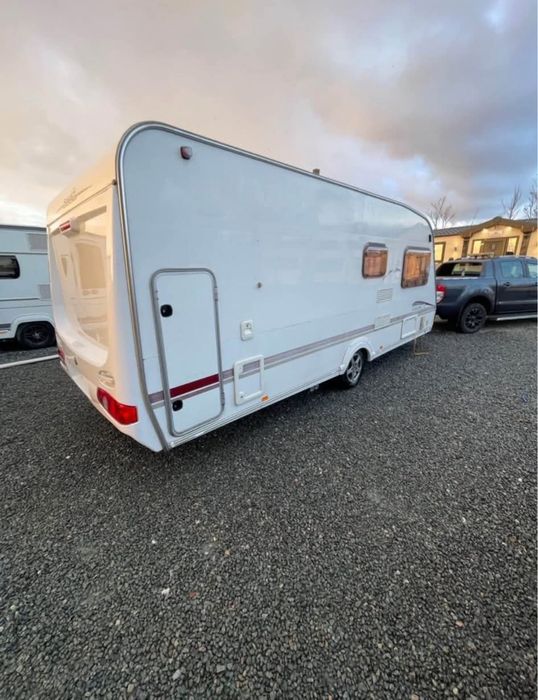 Продавам Swift Carisma 6 berth 2005 година в