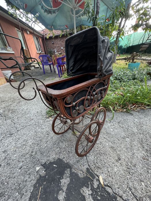 Ретро детски колички