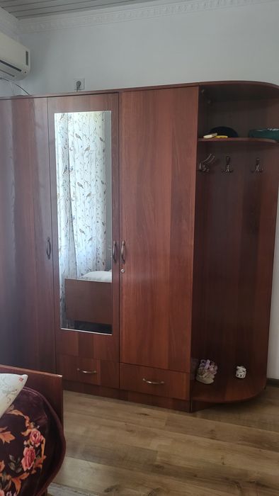 Шкаф для одежды б/у