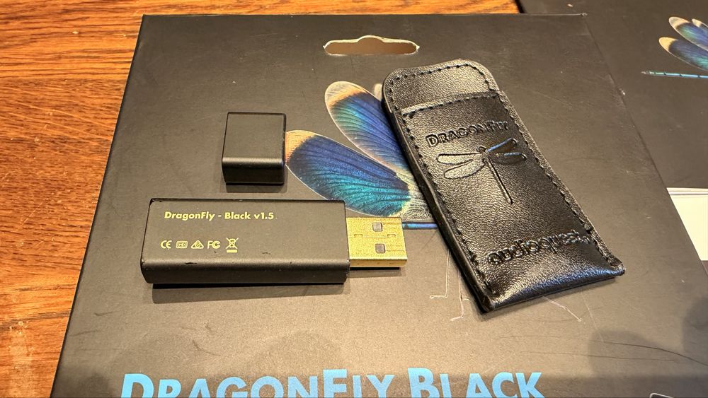 DAC / Amplificator căști AudioQuest DragonFly Black v1.5 – Pachet Complet la Cutie
