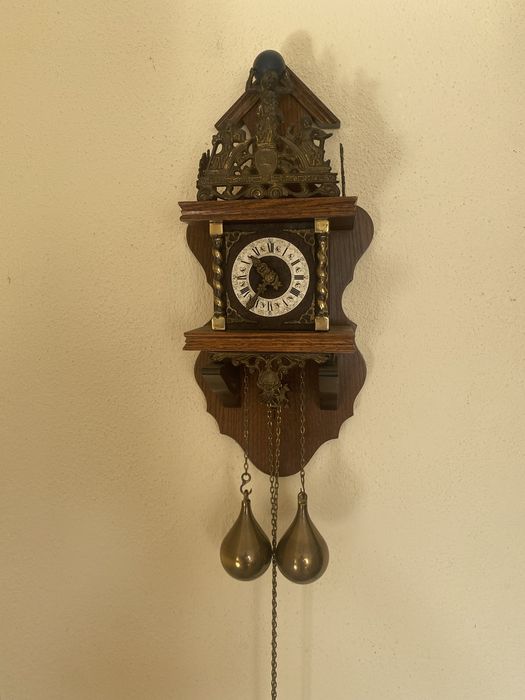 Ceasuri de perete made in Germania