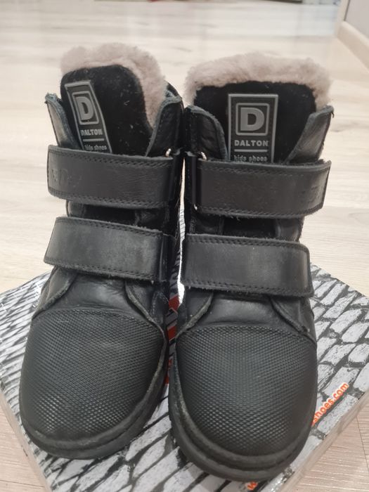 Продам ботинки зимние