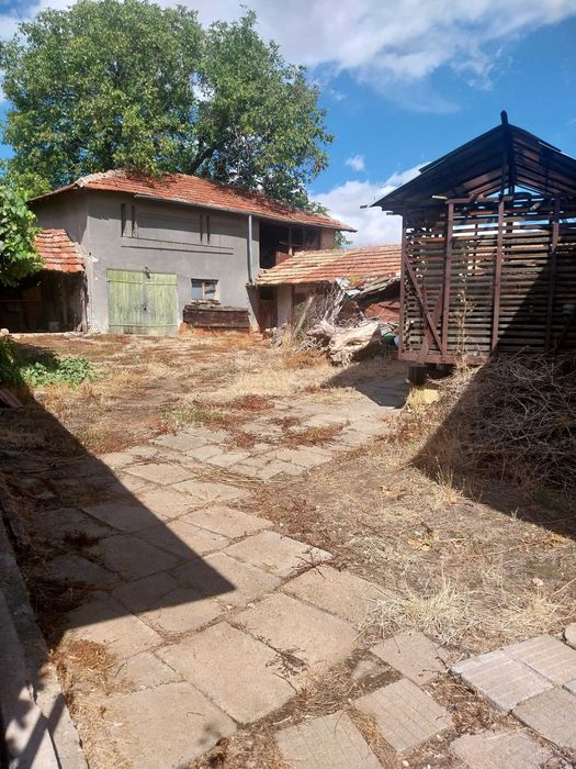 Поддържана къща  в село Одърне