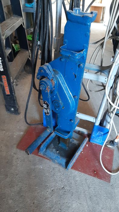 Menghina     rotativă   mare