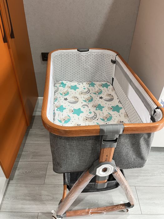 Детская кроватка манеж