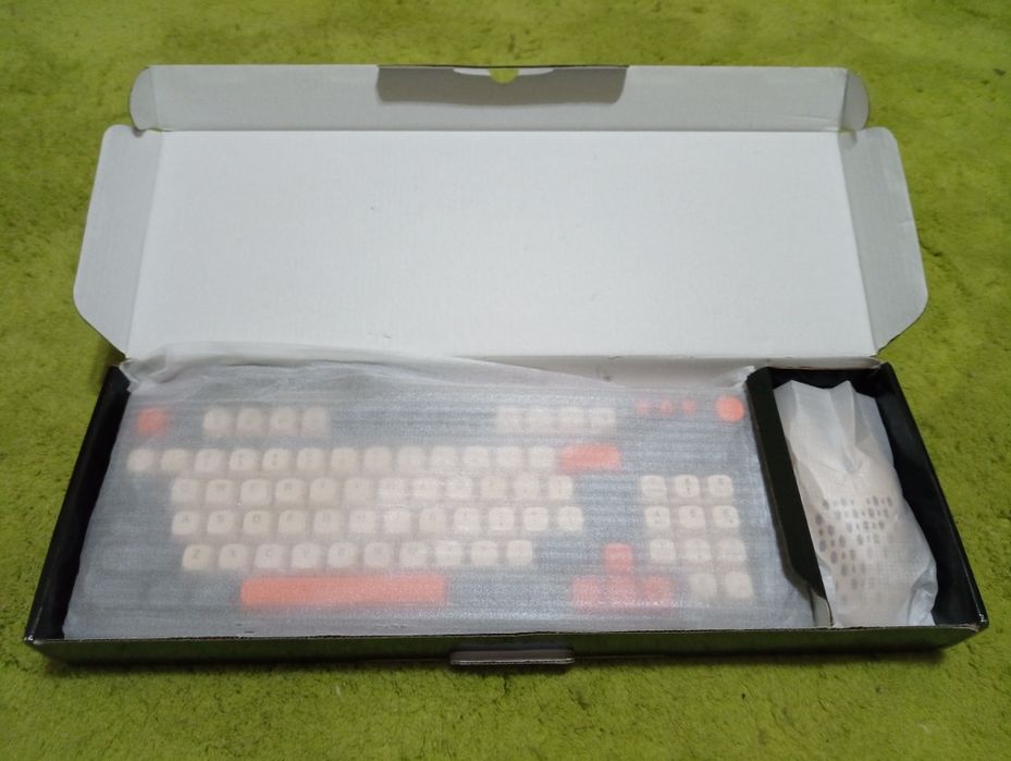 Raiku T98 Rainbow ledlight mouse and keyboard combo