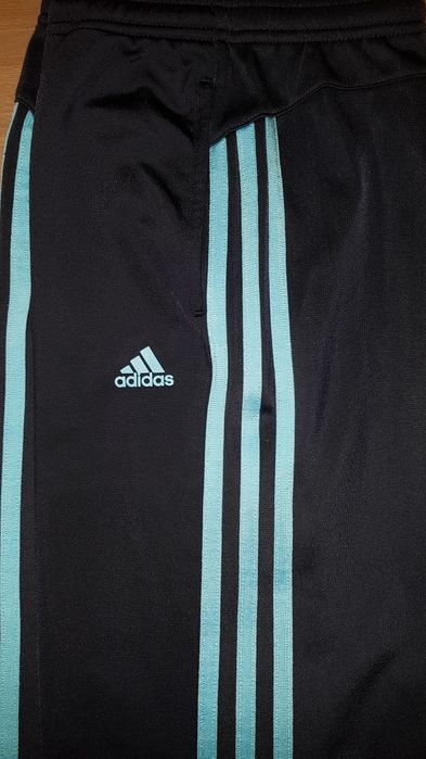 Pantaloni trening Adidas , originali 10 - 12 ani