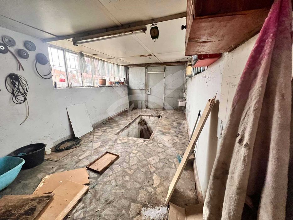 Продава се Къща в Бургас, Ветрен - 220 кв.м за 637 €/кв.м - Снимка #2