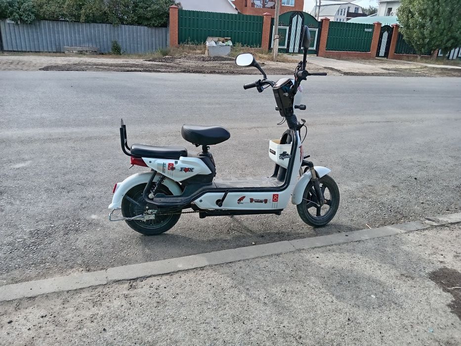 Продаю мопед скутер