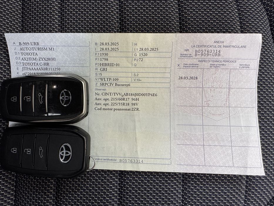 Toyota CHR 1.8 Hybrid 140cp Exclusive 2025 usor avariat