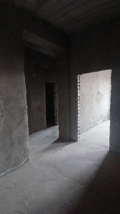 Шахар марказидан дом сотилади