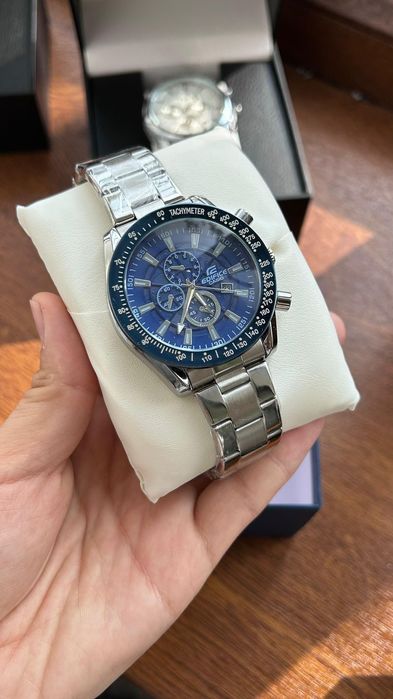 Часы Люксового качества,идут 1:1с оригиналом