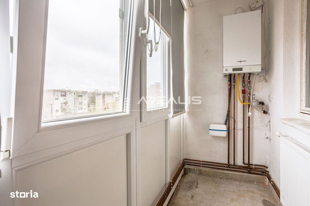 Apartament spatios 3 camere in Cartier Aurel Vlaicu