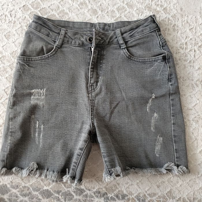 Джинсы новые и платья