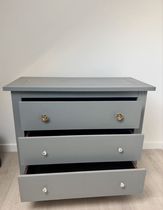 Comodă 3 sertare gri