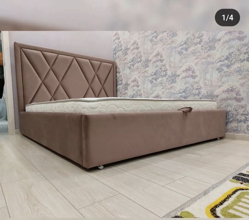 Продам кровать с матрасом