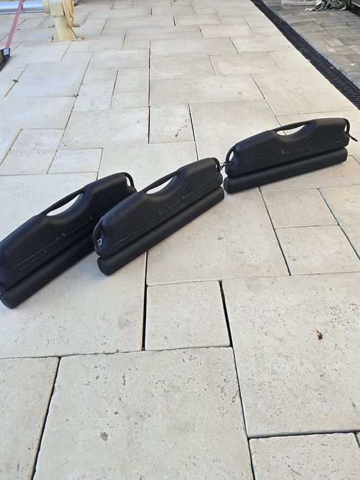 Vand spărgători de gheata pentru piscina