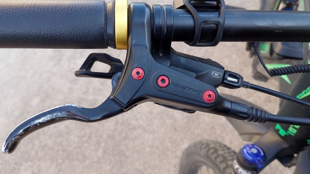 Vând frâne hidraulice de bicicleta Tektro și discuri Shimano