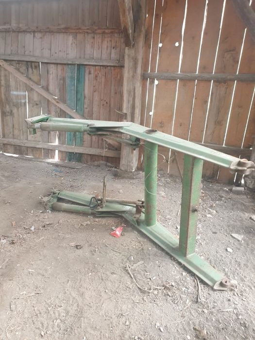 Încărcător frontal, John Derre, UTB, Interational, Fendt, New Holland