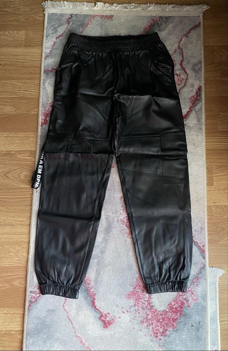 pantaloni de piele femei