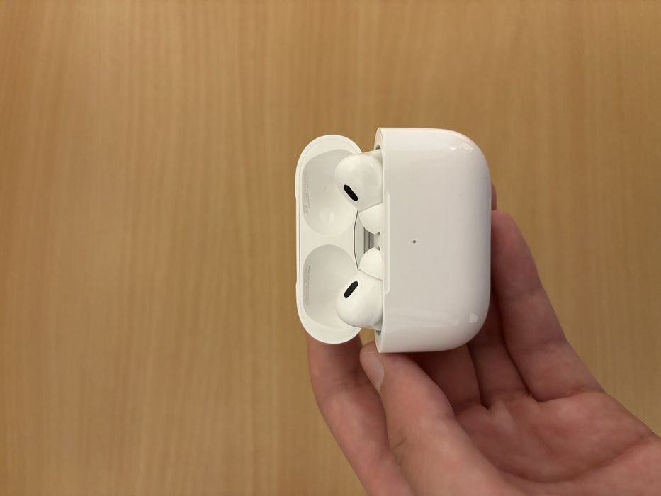 airpods pro 2.