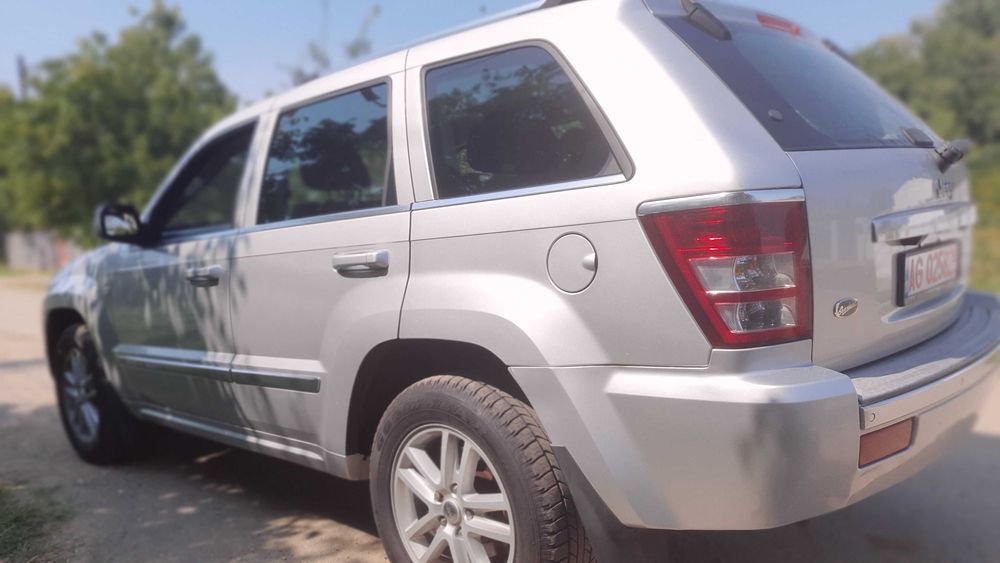 fuzeta fata stanga dreapta Jeep Grand Cherokee WK WH 2005 2010