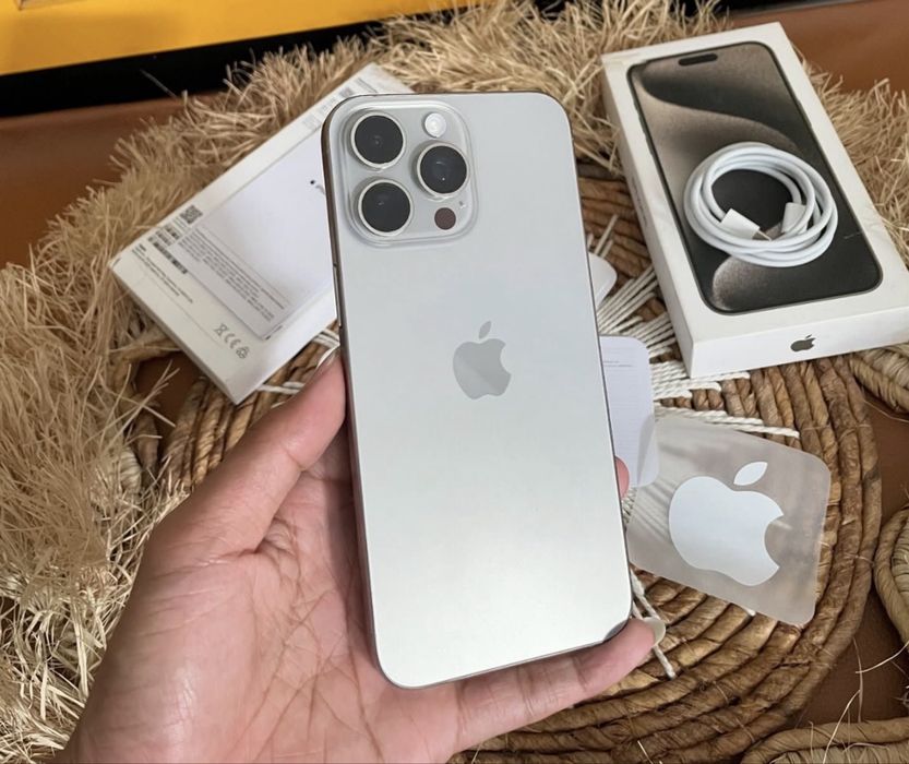 Variantga Iphone 15 pro max 256 gb titan rangi