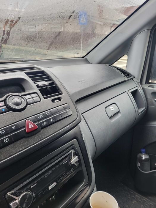 Vand Viano 8+1 locuri